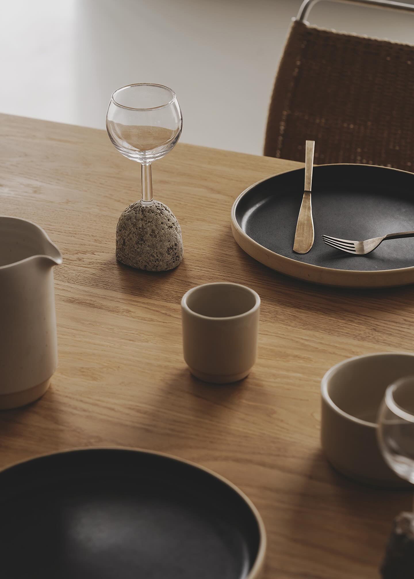 STONE GLASS MOMENT - PEBBLE