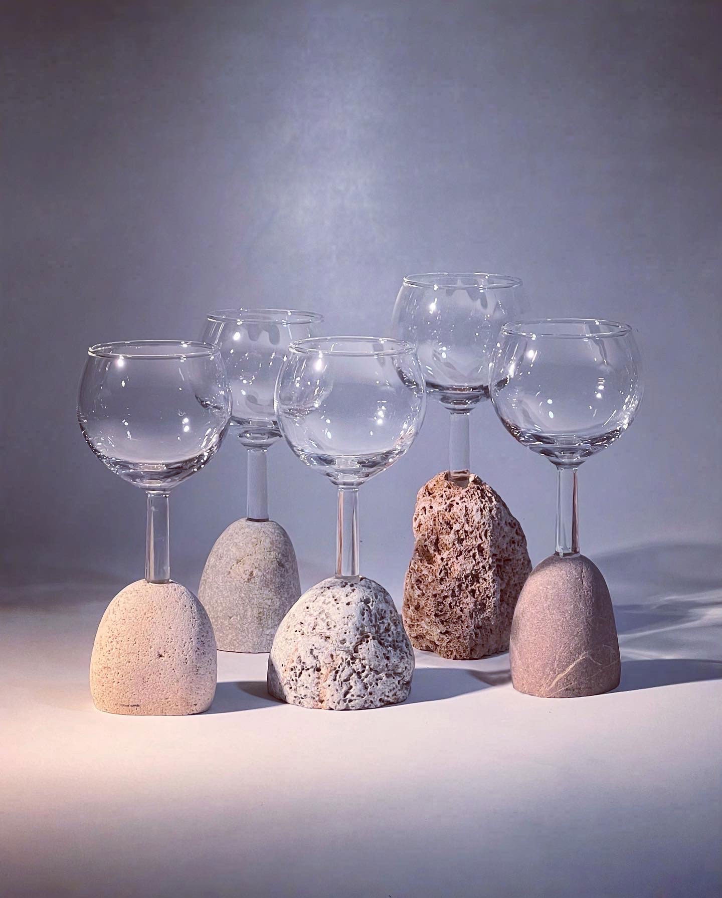 STONE GLASS MOMENT - PEBBLE